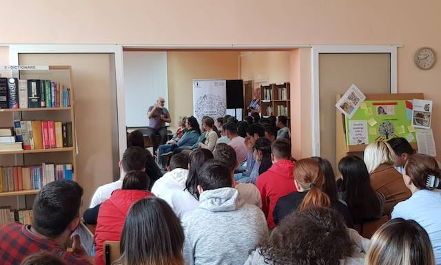 Proiectul Antrenat de Majorat a ajuns la 120 de liceeni din orasul Alba Iulia 
csrmedia.ro/proiectul-antr…