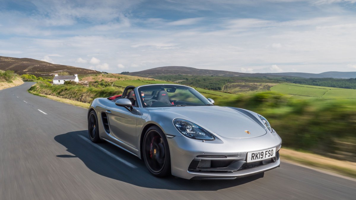 With the annual Isle of Man TT event <a href="/iom_tt/">Isle of Man TT</a> under way, the island’s stunt driving rally champion <a href="/Mhigginsrally/">Mark Higgins</a> takes a #Porsche 718 #BoxsterGTS for a trip down memory lane. The full story: por.sc/l56DOW