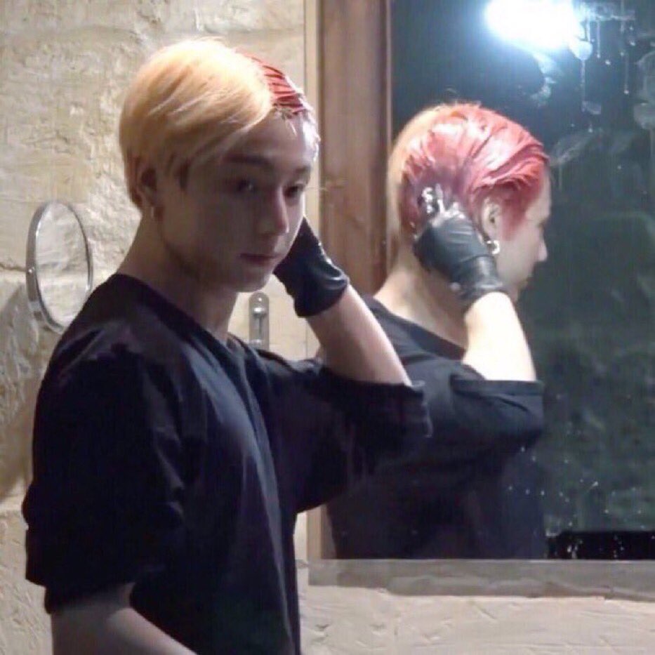 huacseng's tweet image. ill never forget studying for my exams a few days after new yrs &amp;amp; getting notif after notif with namgi #conversing abt yoongis ass