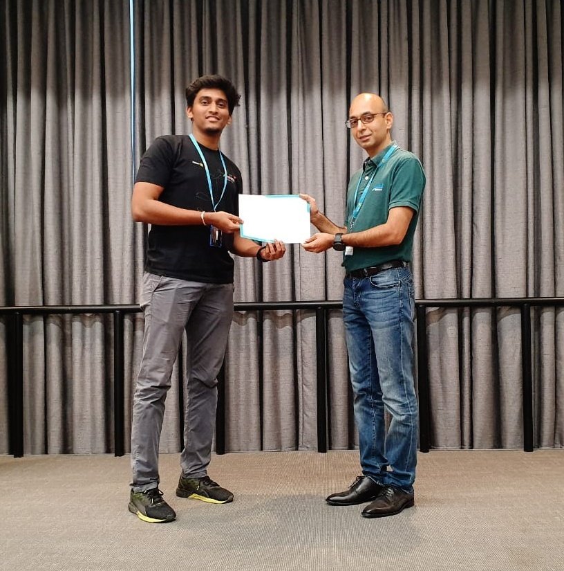 IIMMumbai's tweet photo. Mr. Kapil Gavali, a student of PGDIM 2020 Batch interned at Flipkart as part of his Summer Internship.
We congratulate Kapil Gavali on receiving the Best Intern Award from Flipkart. @Flipkart
#NITIE #SummerInternship #Summers2019 https://t.co/eIckjp4zt8