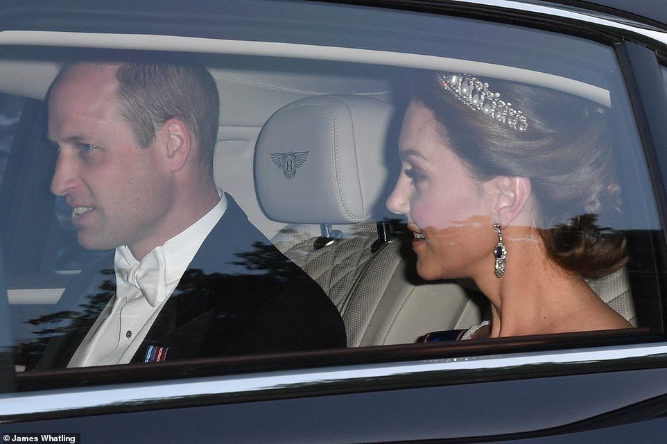 DaizyDuckz's tweet photo. Kate Middleton reminds me so much of Princess Diana . Very elegant lady . Very far from Meghan Markle https://t.co/9R0AG0PlZq