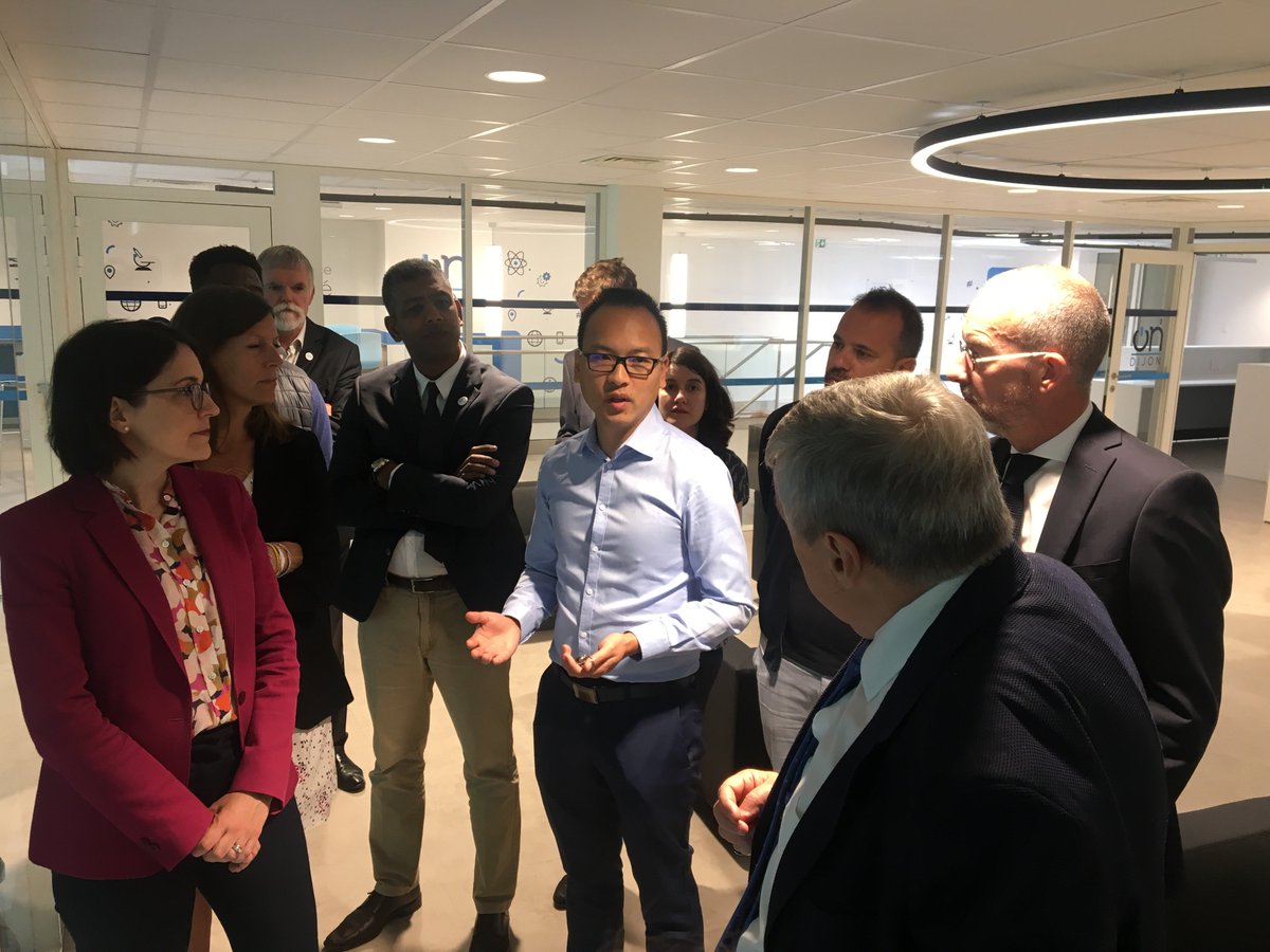 Henri Lafontaine (@henrilf) on Twitter photo Je remercie <a href="/DenisHameau/">Denis Hameau</a> pour la visite du poste de pilotage centralisé #OnDijon : le numérique transforme la gestion des équipements urbains de la métropole en apportant des nouveaux services aux citoyens #Innovation #SmartCity #EDFSolutionsEnergétiques Je remercie <a href="/DenisHameau/">Denis Hameau</a> pour la visite du poste de pilotage centralisé #OnDijon : le numérique transforme la gestion des équipements urbains de la métropole en apportant des nouveaux services aux citoyens #Innovation #SmartCity #EDFSolutionsEnergétiques