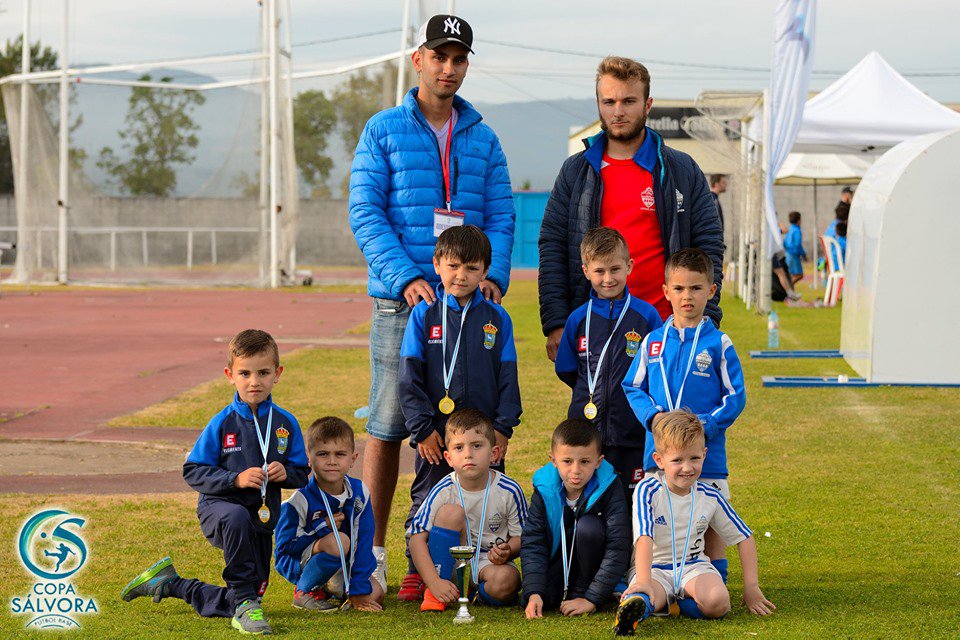 CopaSalvora's tweet photo. CATEGORÍA BIBERÓN

QUINTO CLASIFICADO: Efm Concello de Boiro 
CUARTO CLASIFICADO: Cordeiro C.F
TERCEIRO CLASIFICADO: Sálvora CF
SUBCAMPEON: @SDEsclavitud 
CAMPEÓN BIBERÓN: @BertamiransFC https://t.co/rKM6eqN61J