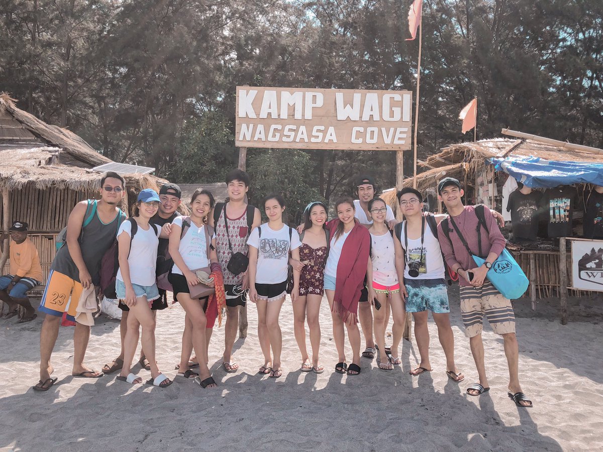 eamahc's tweet photo. Ang pinaka madadayang tao, pinakamaingay kahit san man mapunta, sa bus, sa beach, sa bundok or kahit nasa bahay.

#VivaRTP
#BestPeople
#KampWagi https://t.co/nxIw891Ylv