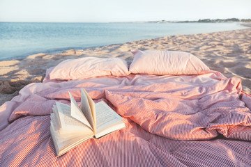 Absolutely 100% where we want to be right now!⠀
Hands up who else would rather be there? 🙋⠀
⠀
#thisisparadise #beachbed #bedonthebeach #theperfectsleep #sleeprevolutionaustralia #thesleeprevolution #sleepwelllivewell #learntorelax #perfectspotforanap #needabreakfromwinter