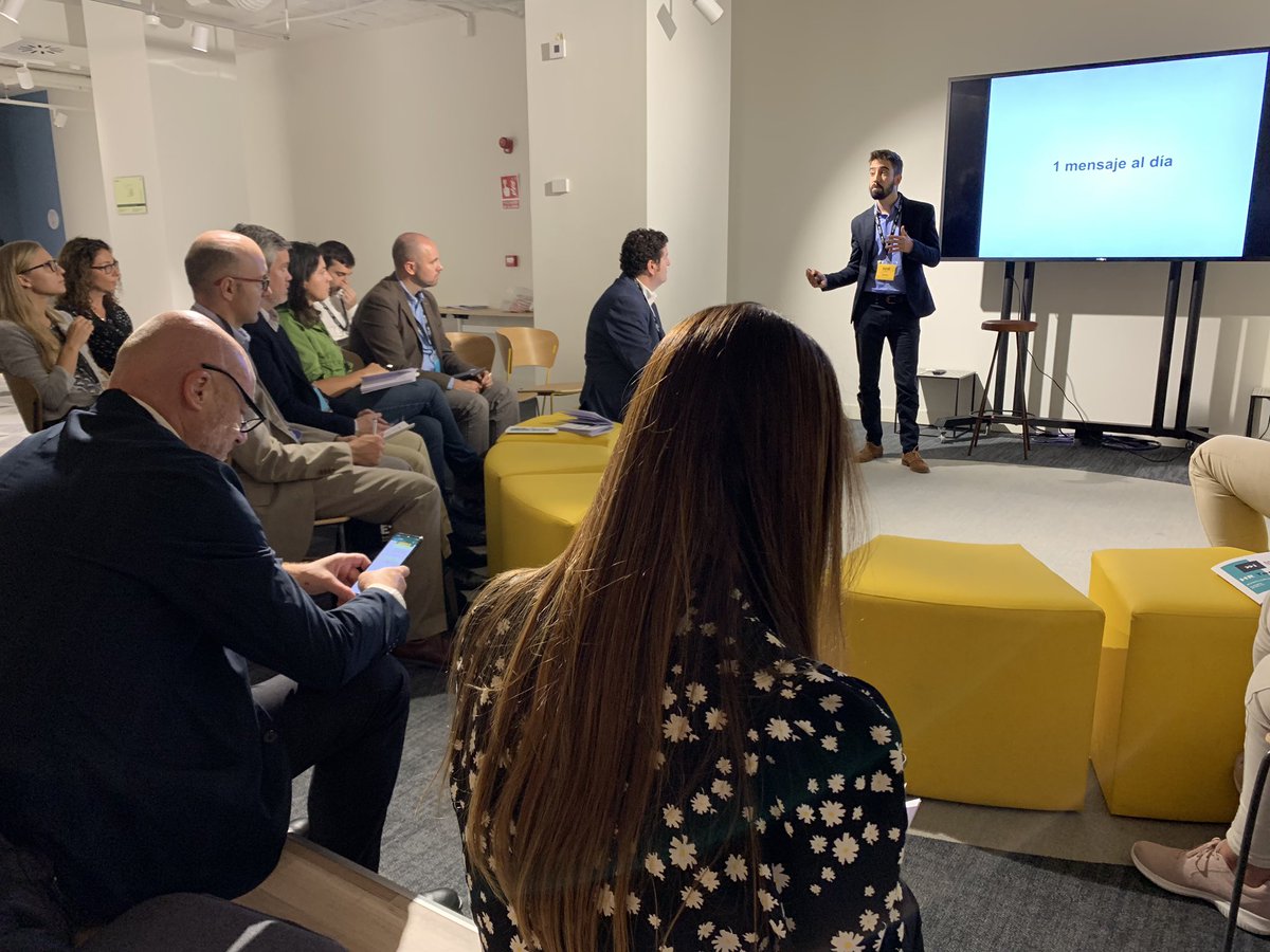 FuturoTrabajo's tweet photo. https://t.co/CU0v2WUlh2 nos explica su plataforma de insights sobre el mercado de trabajo de perfiles IT #FFWTechDay #hrtech #FuturoDelTrabajo #RRHH https://t.co/ioKlWHlRRE