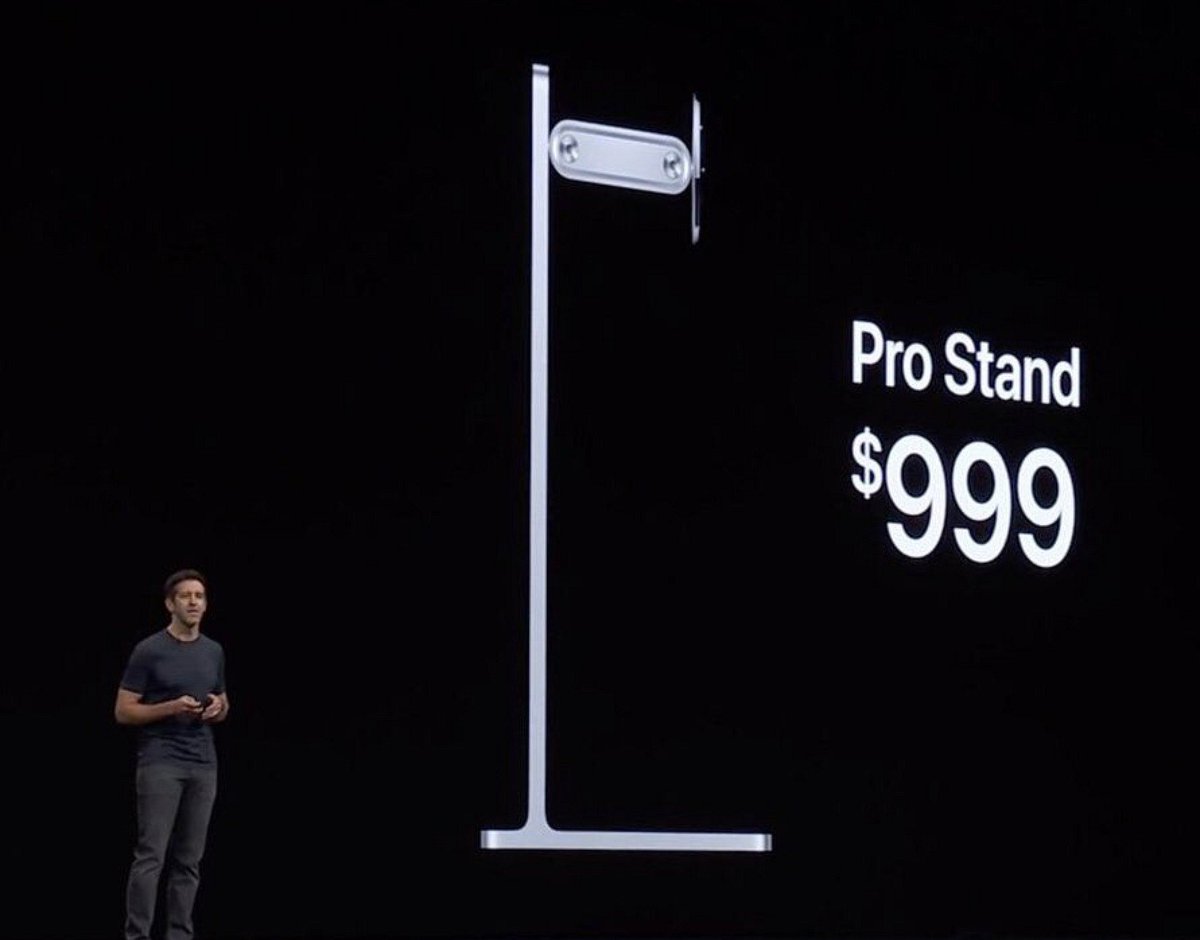 oliyeates's tweet photo. Classic from @Apple charging extra for a stand for the new #XDRdisplay which you can't do without... 🤔 https://t.co/MjUJcBQ04U
