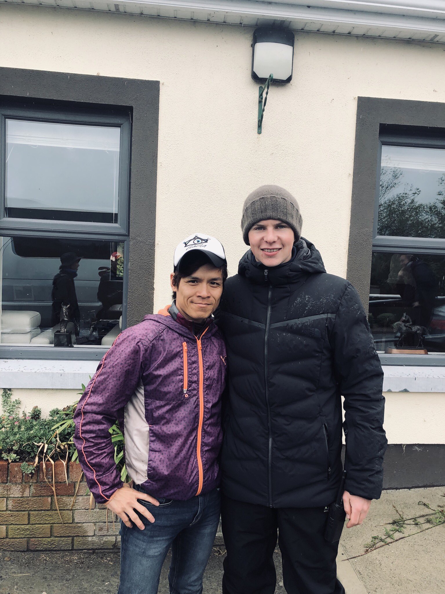 高田潤 No Twitter 自前の調教場を保有するアイルランドのジョセフ オブライエン厩舎に来ました ジョッキー時代に輝かしい成績を残し22歳という若さで調教師に転身したジョセフですがトレーナーとしてもメルボルンｃなど数々のg1タイトルを獲得しています お父さん