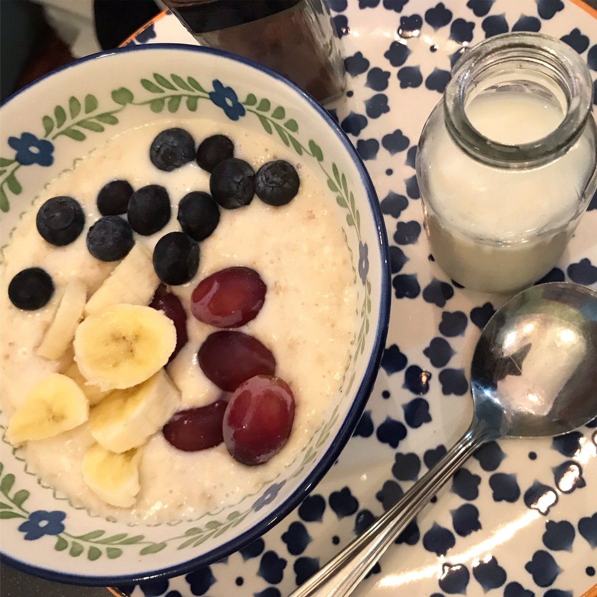 williamcafegla's tweet photo. Here’s our porridge that was served up this morning #williamcafe #porridge #glasgowcafe https://t.co/DIMkkgaHcs
