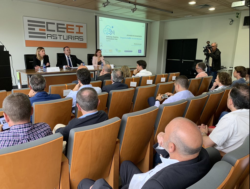 ceeiasturias's tweet image. Arranca en #CEEIAsturias la presentación del Programa AsMIH - Acceleration LAB #AccelerationLab.

🚙♻📲 #MovilidadSostenible #MovilidadEléctrica

ℹ👉 ceei.es/agendaficha.as…
