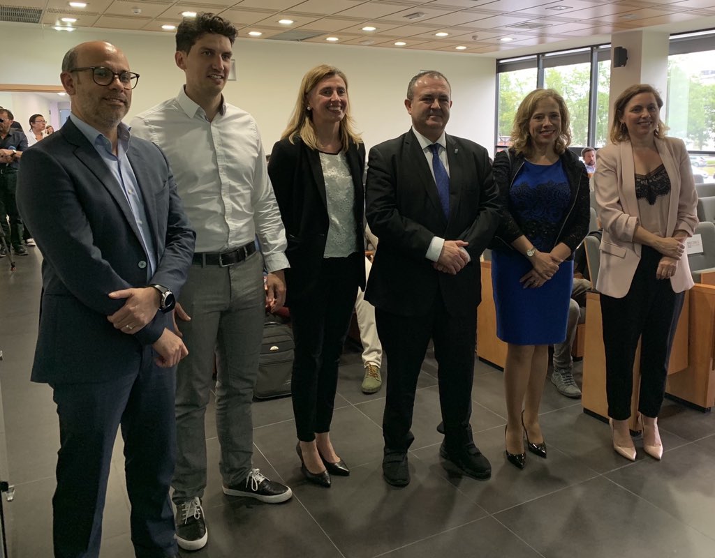 ceeiasturias's tweet image. Arranca en #CEEIAsturias la presentación del Programa AsMIH - Acceleration LAB #AccelerationLab.

🚙♻📲 #MovilidadSostenible #MovilidadEléctrica

ℹ👉 ceei.es/agendaficha.as…