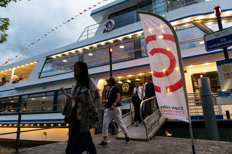 thecryptovalley's tweet photo. There is no place to get more #blockchain this summer than the @CVConf_ - top speakers, #deepdive #tech and free Lambos ๐๏ธ for all participants (just kidding... ๐) Get serious and join us in the Valley! ๐https://t.co/gLuNrnjJR1 https://t.co/q0sKIf7yTC