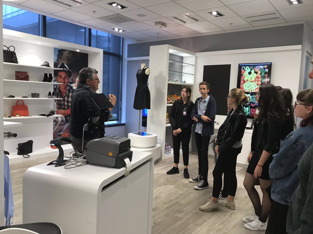 YPBernier's tweet image. #concoursrobot19 @IBM_France et @VilleStNazaire les gagnants au #gisc les solutions #industriel et #numerique de demain merci @Chlalande