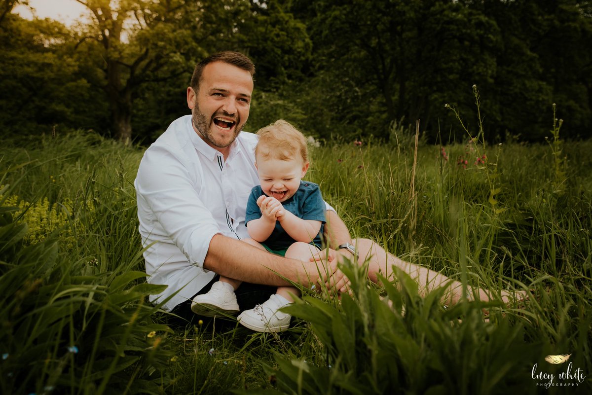 LucyWhitePhotog's tweet photo. The many expressions of an #18monthold What a beautiful #family <3 #familyportrait #tuesdayphoto #Nikon #tamron2470 #d750 #summersun #toddler #knaresborough #harrogate #photographer https://t.co/oaHCImaeW4