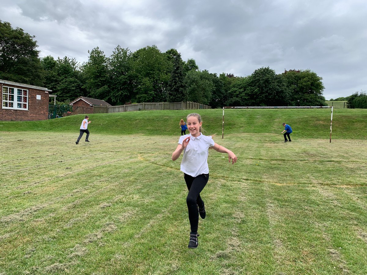 Y6Monteney's tweet photo. #MovemoreMonth19 huge relay battle! https://t.co/3oG0rcTM6X