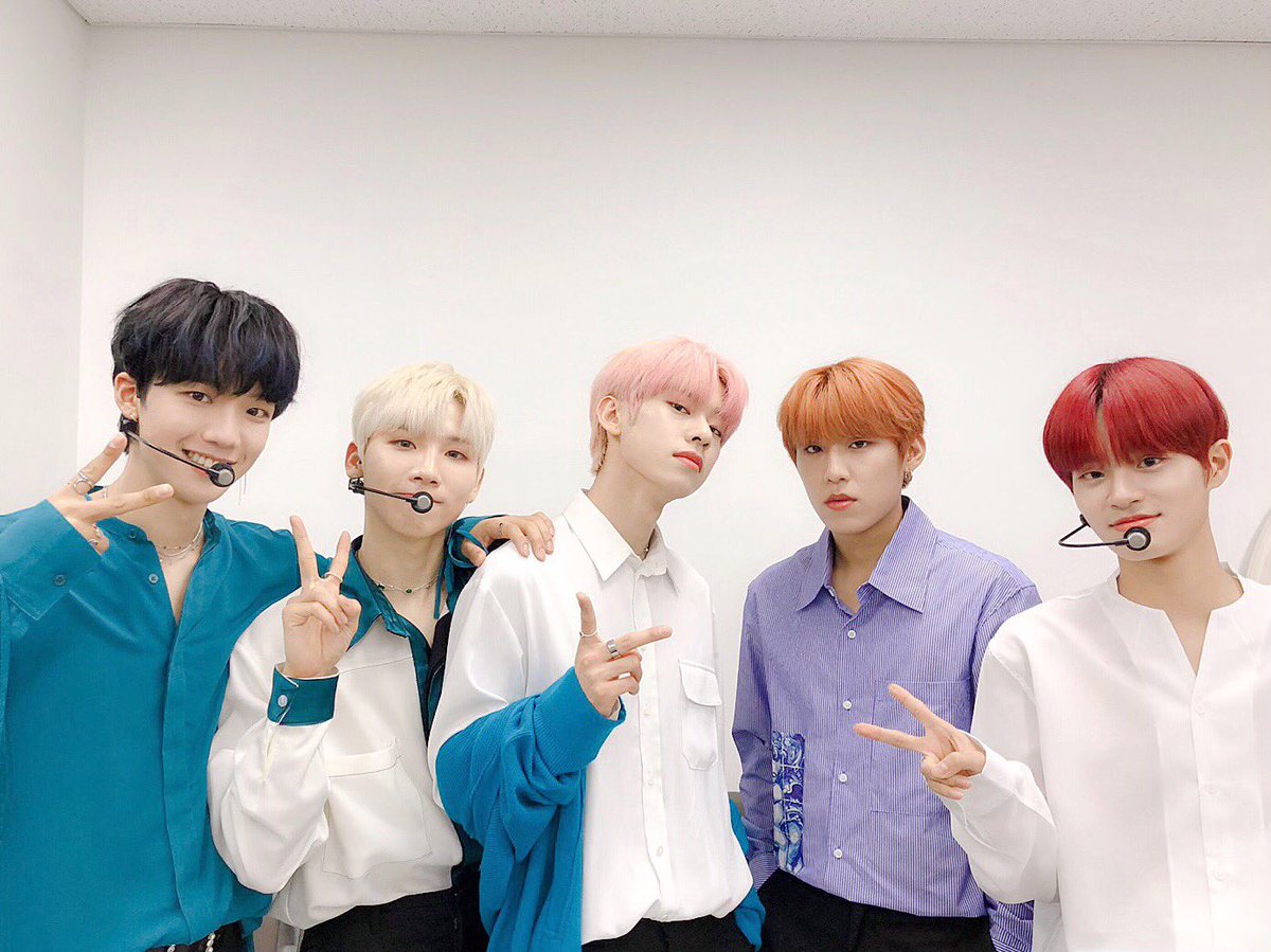 AB6IX's tweet photo. ⭐️1위 가수 AB6IX⭐️의 ⭐️1등 팬 ABNEW⭐️ 행복해요 감사해요 사랑해요 ❤️

#BREATHE #B_COMPLETE #에이비식스 #임영민 #전웅 #김동현 #박우진 #이대휘 #브랜뉴뮤직 #BRANDNEWMUSIC https://t.co/60Q9ntNQmR