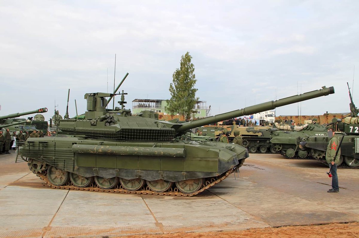 الجيش الروسي سيتسلم اول دفعه من دبابات T-90M Proryv-3 المطوره خلال العام الحالي 2019 D8NkPrIW4AIb-SD
