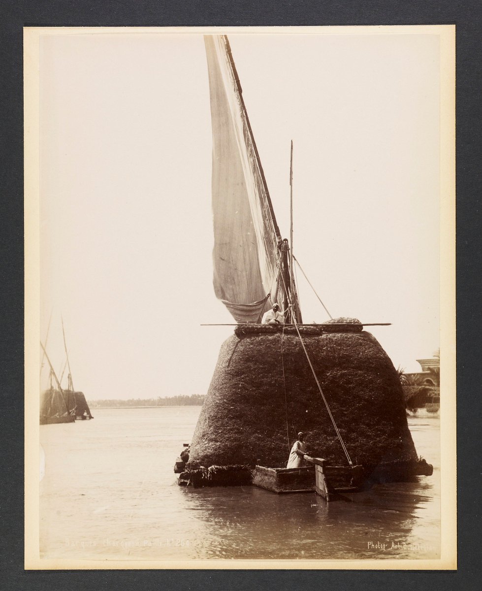 قررت إني أقسم أنواع المراكب لفئتين، فئة مراكب البضاعة، ومراكب النزهه، وحتكلم هنا عن أشهر المراكب الشراعية النيلية في آخر 200 سنة...أول مركب هو نوع معروف باسم "القيّاسة" Qyassa ودي المركب المفضل بالنسبة ليا، وكانت بتشيل حمولات ضخمة جداً تصل في بعض الأحيان ل250 طن...  #MASRZAMAN