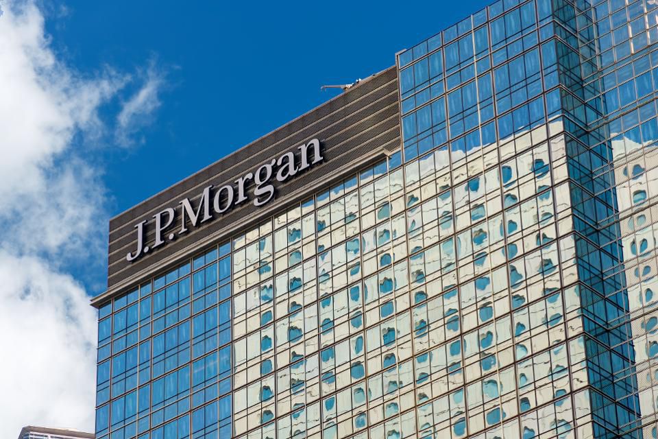 JPMorgan Chase settles $5M parental leave case and commits to gender neutrality--but not gender equality on.forbes.com/6016EWnKg