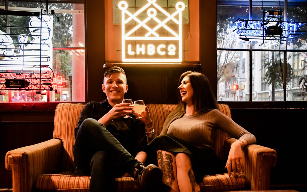 Green Room Gossip: mastering off-beat interviews musicovation.com/2019/06/04/gre…