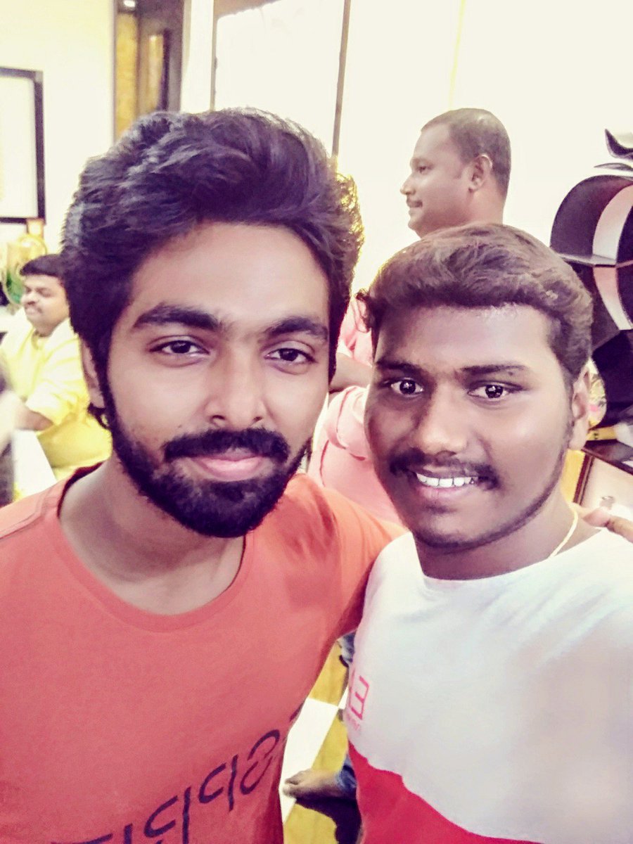 A_N_Raja8888's tweet photo. @gvprakash @Sri_Senthilvel G.V bro intha #SivappuManjalPachai Movie success aakum ... Success meeting #senthivel theatre vanga... https://t.co/Ku1EC8NmY0