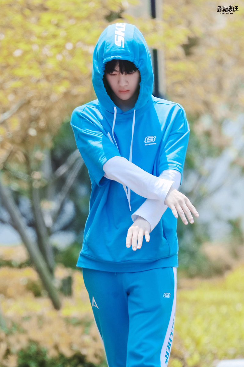 zhouarchives's tweet photo. cr. 最佳遊戲王·周震南

#zhouzhennan #zhennan #周震南 #南南 https://t.co/AF8bZqPQ91