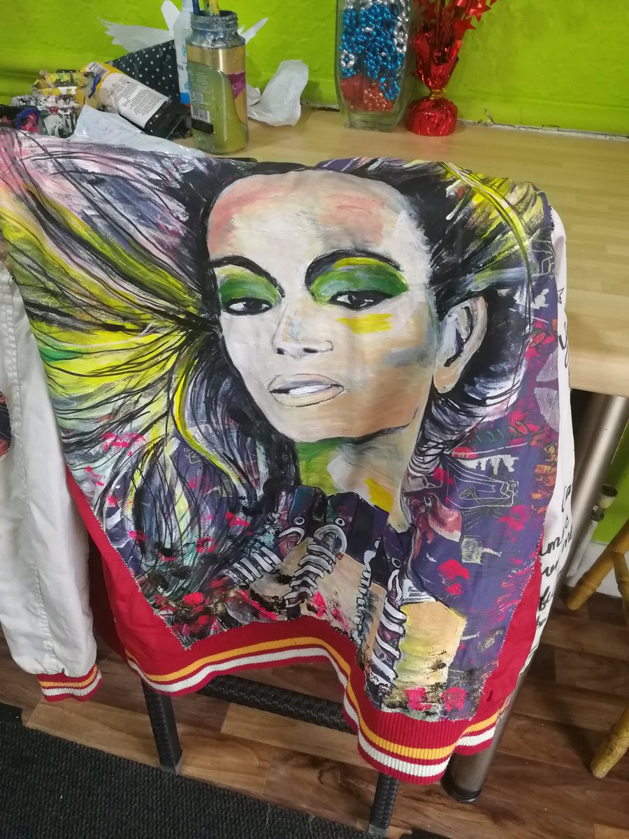 Nu spice in Brockley is getting a beautiful makeover courtesy of Amanda. It looks amazing. another great artist I found❤️👌👏👏👏👏