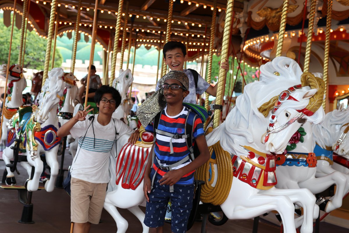 SMISMSSchool's tweet photo. Great Day at Tokyo Disneyland. https://t.co/gobIJhtbwK