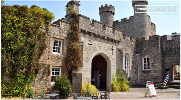 Perfect Staycation for this summer for a family break. Woodlands Hall. Ruthin, North Wales
 Caravan Sleeps 6 (LP13898)
17th August 2019 - 7 Nights
 Was £649 NOW £535 total price
 Bar &amp; Restaurant 
Indoor &amp; Outdoor children's play area
#staycation #caravan #ukbreaks #family