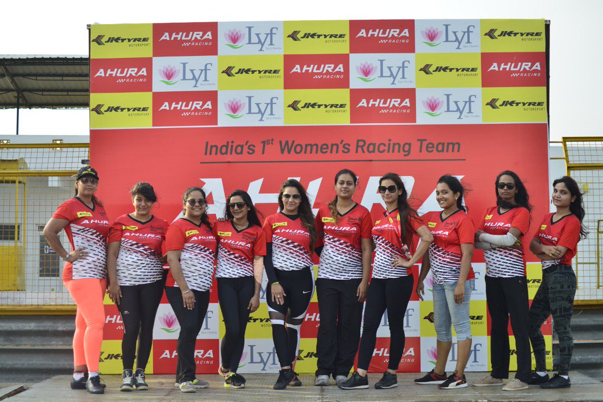 A one-of-its-kind all ladies team under team #Ahuraracing is set to compete in the #JKTyreNationalChampionship 2019
.
Six lady drivers have been selected from throughout the country, they would compete in the LGB-4 category of the #JKNRC 2019
.
Read more evoindia.com/jk-tyre-nation…