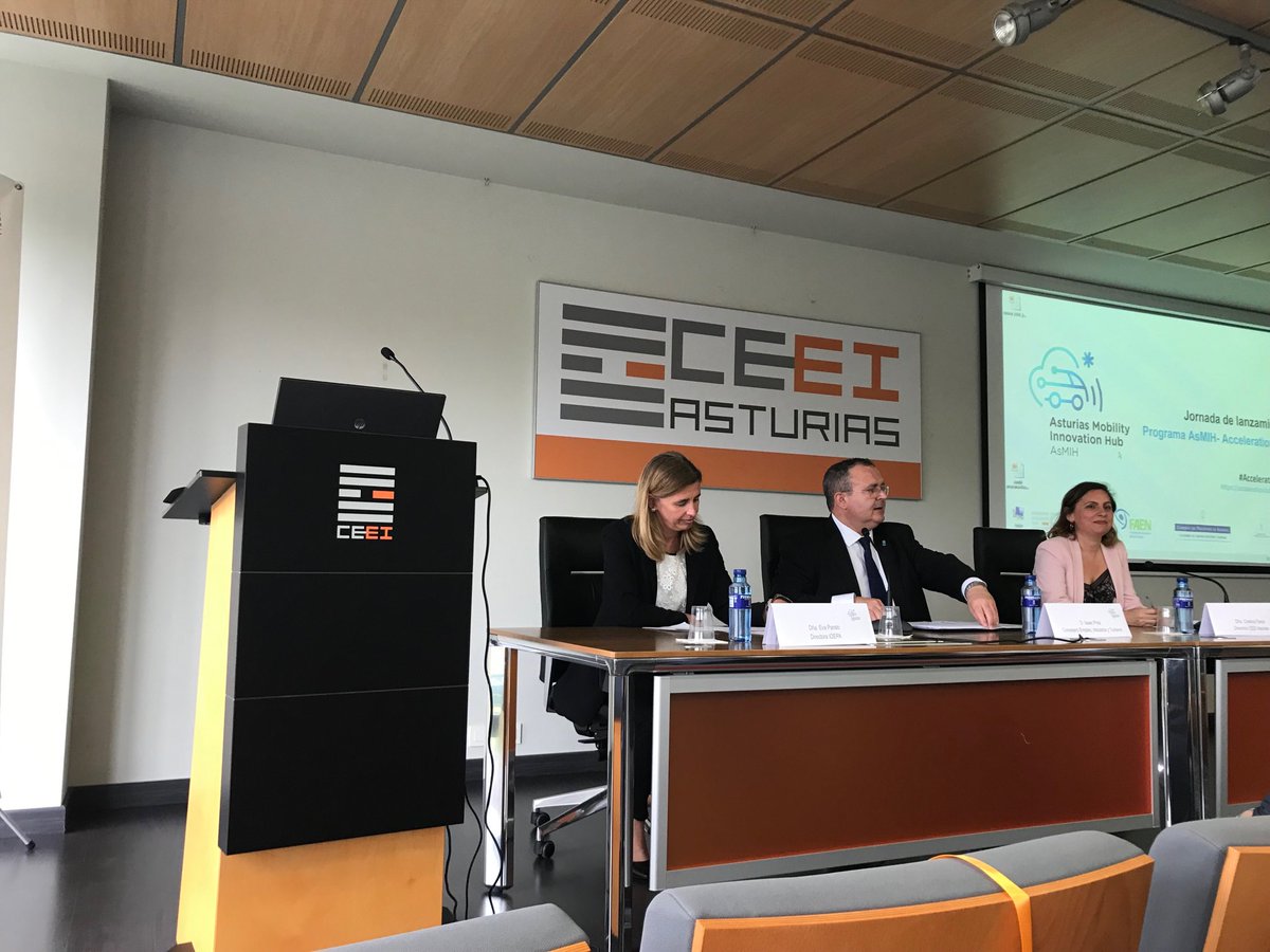 GobAsturias's tweet image. En marcha el programa de aceleración de proyectos de movilidad sostenible #AsMIH-#AccelerationLAB, que fomenta acciones relacionadas con el vehículo verde, autónomo y conectado. Con @ALSA_Autobuses @ArcelorMittalES @EnergiaEDP y @PhoenixContactE #eMobility como empresas tractoras