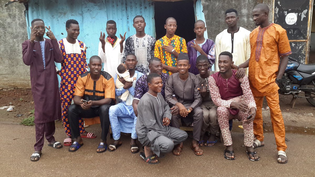 BcKallo's tweet photo. #AÏD_EL_FITR
Je voudrais en ce jour, souhaiter une bonne fête à tous mes frères et soeurs musulmans du monde entier plus particulièrement ceux de la guinée avec qui nous partageons chaque jour les mêmes réalités économiques politiques et sociales.
MOHAMED 2 KALLO 
UMP_GUINÉE https://t.co/AsOWcWbfEn
