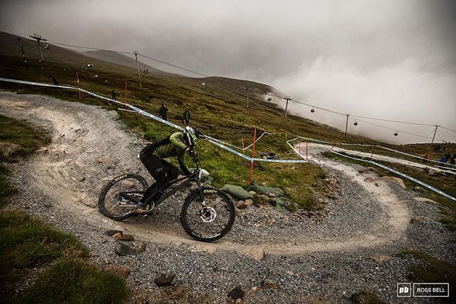 Very positive weekend at the Fort. Congrats to <a href="/gregwilliamson1/">Greg Williamson</a> for his 12th place. Speed is there mate! <a href="/rideunno/">Unno</a> #rideformula #chang3everything - pic by @rossbellphoto for <a href="/pinkbike/">Pinkbike</a> bit.ly/2MoMHdP