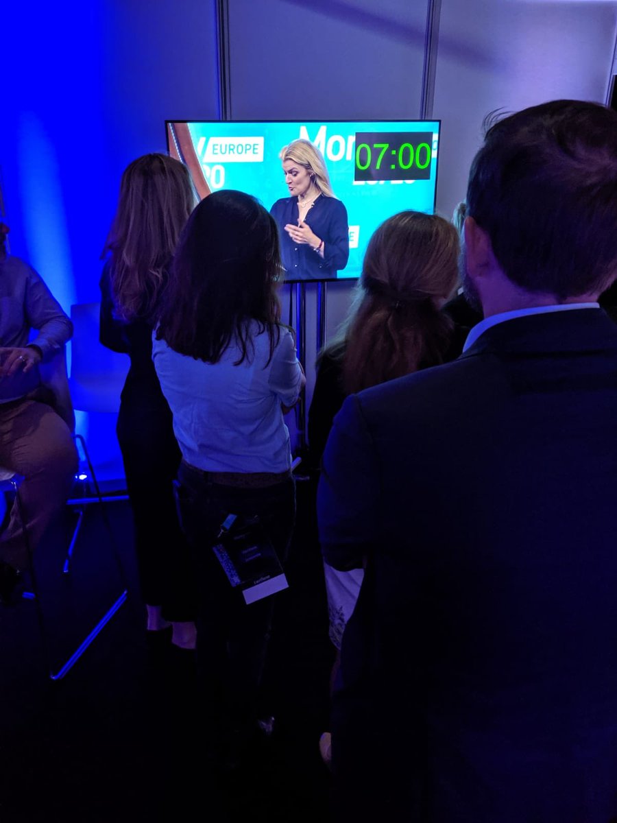 Backstage waiting for the winner of the #PaymentsRace to be announced 🤞🏼 #TeamCash #Money2020 <a href="/ValKristensen/">Valentina Kristensen 🦄</a>