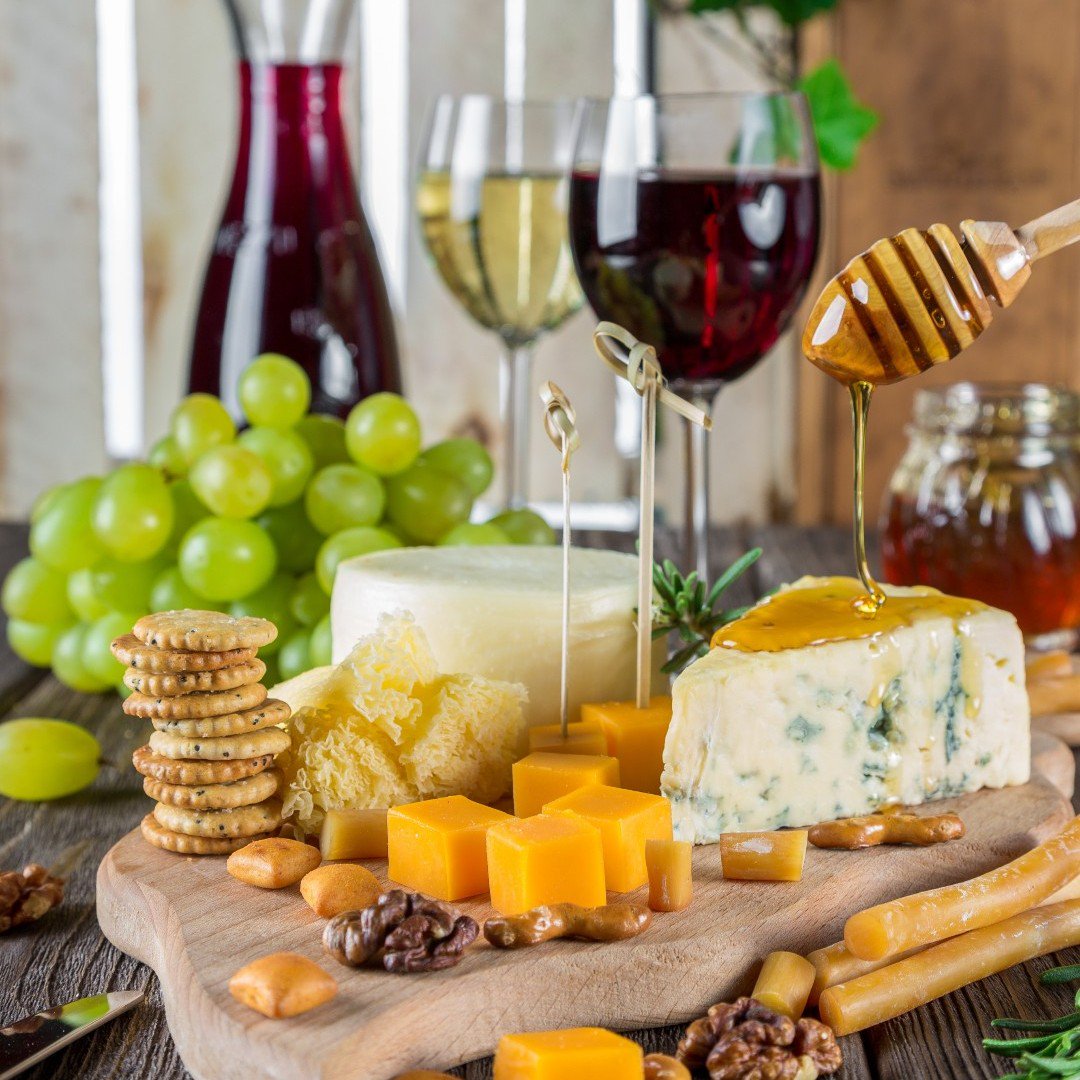 It's National Cheese Day -  doesn't get any feta than this! Where are my cheese lovers at 🙋‍♂️?