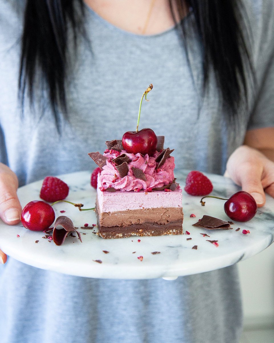 20 bis 25% unserer ‚Erwachsenenzeit‘ verbringen wir auf der Arbeit. Jahrelang habe ich immer wieder auf Jobs gearbeitet die mich gelangweilt, unterfordert oder mir einfach nur gleichgültig waren. Zeit endlich endlich seinen Traum zu leben! Nächste Woche gib #goforit #jobsch