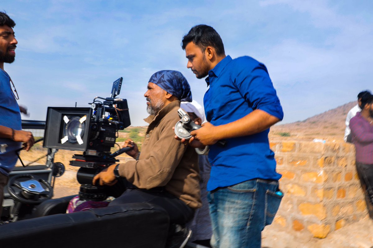 Futurewingsstu1's tweet photo. ‘Hard work’ must but ‘fun at work’ first #FutureWings #philosophy #behindthescenes #SaiyaanJi #pinkymaidasani
#sandytaneja #folk #rap #music #video #producer #director #love #passion https://t.co/Ncn8ADDDYh