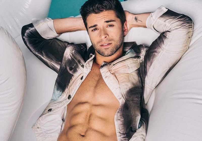 Jake Miller Sizzles For Spotted Magazine homorazzi.com/article/jake-m…