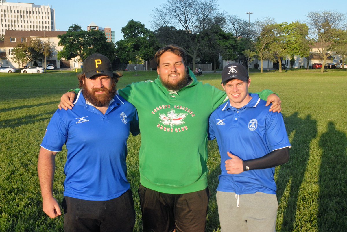 Morgan Mitchell and Sam Malcolm had an opportunity to serve as guests coaches for the <a href="/TorontoSaracens/">Toronto Saracens</a> U17s yesterday night - adding a Kiwi perspective to our city's grassroots rugby scene! 🇳🇿🇨🇦

#GrowingTheGame | #ArrowsUp 🏹🏉