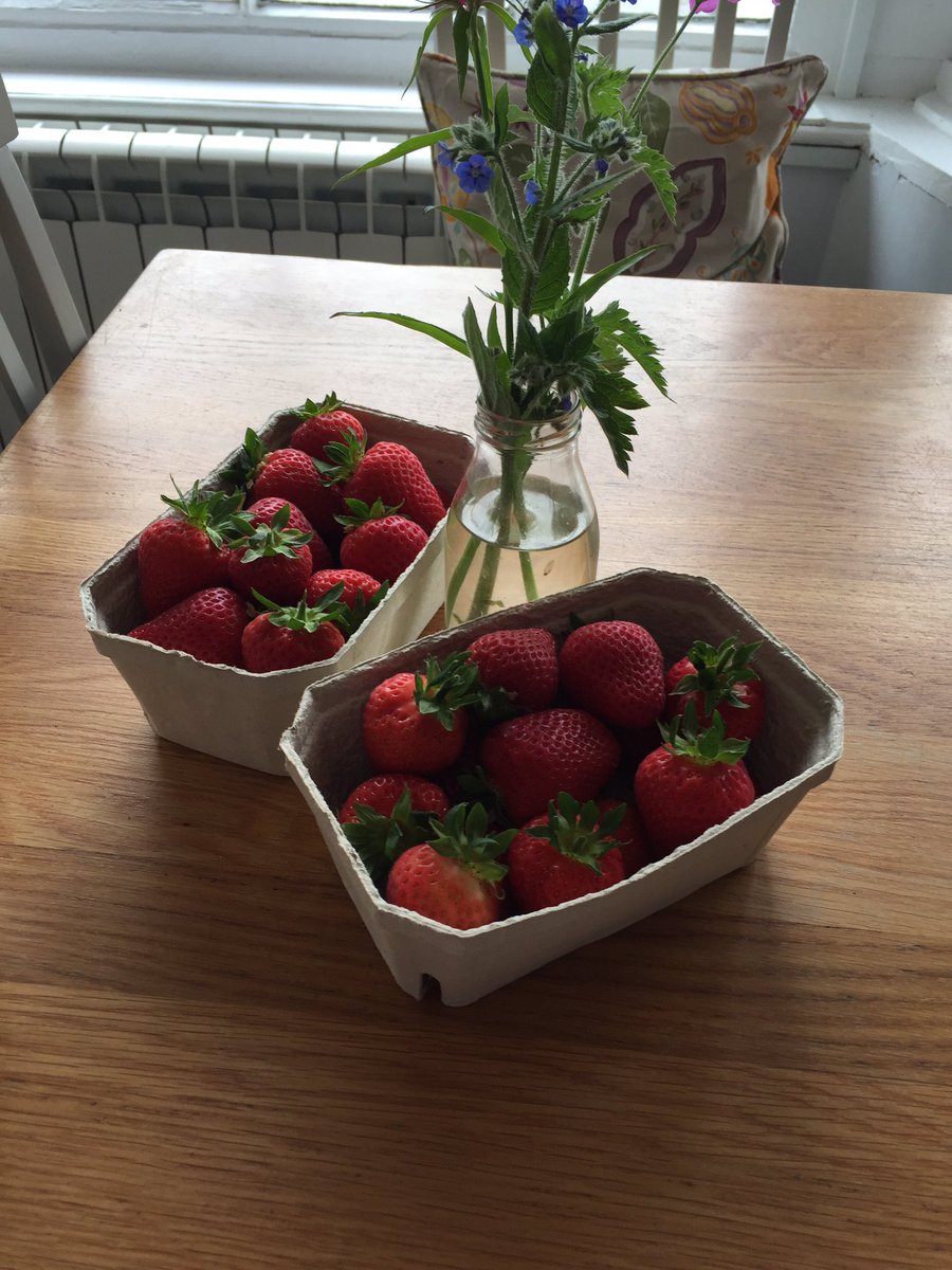 If you love juicy fresh local strawberries... you know where to come...,