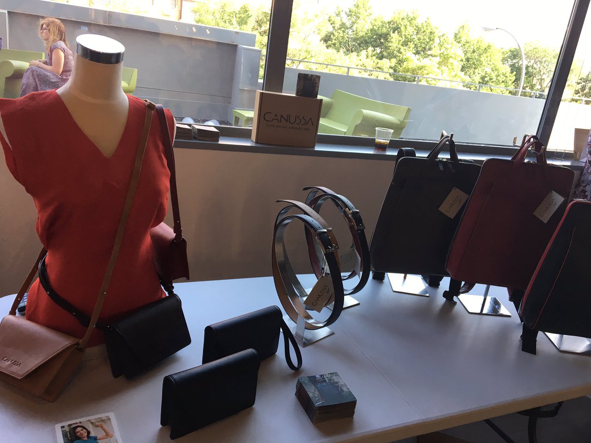 MCanoGomez's tweet photo. With #CANUSSA @Fashionbiz20
#ecommfashion #ecommerce #fashion https://t.co/lZpsjm8Axk