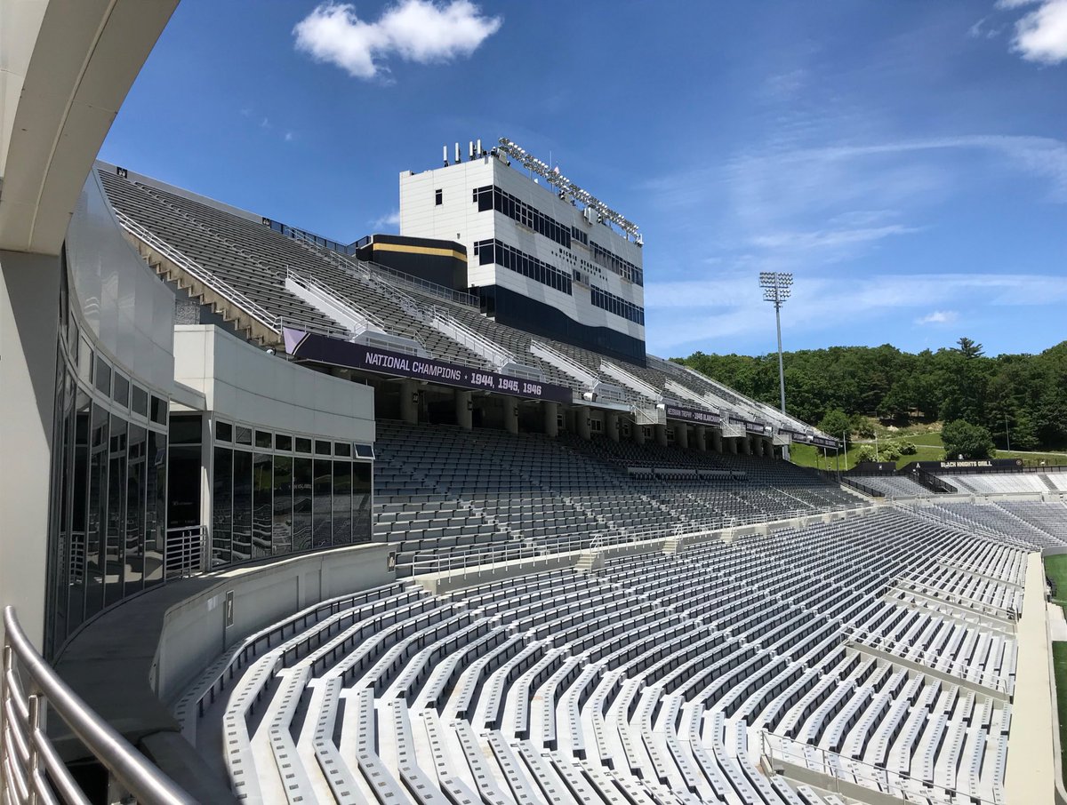 CoachJeffMonken's tweet photo. Couldn’t be a more beautiful day anywhere than right here at ⁦@WestPoint_USMA⁩ today! ⁦@ArmyWP_Football⁩ #88DaysUntilKickoff #BeatRice #BEATnavy! https://t.co/dK10OSi2J1