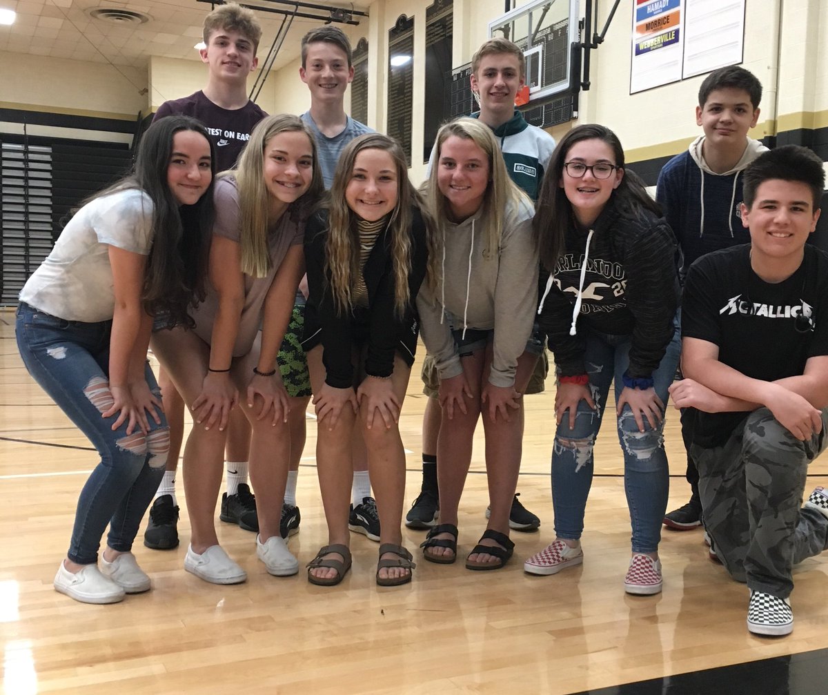 Corunna_HS's tweet photo. Congrats to the incoming Freshman Class Officers and Student Council Members! #gr82binvolved https://t.co/hFJFZ6KCkV