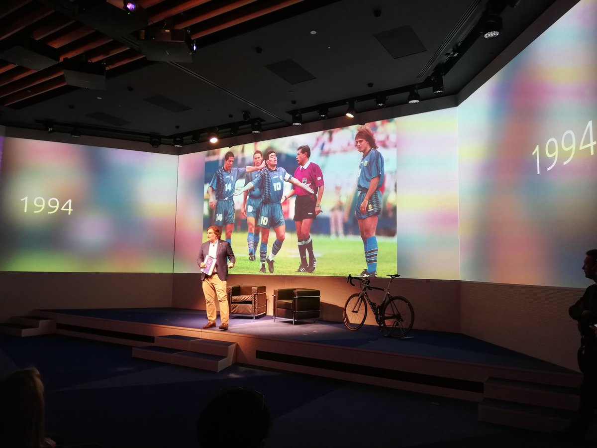_wondermary's tweet photo. Al #RetelitHub Nicola Rizzoli parla a @PIERPARDO della #digitaltransformation nello sport. https://t.co/rpAVSukzbq