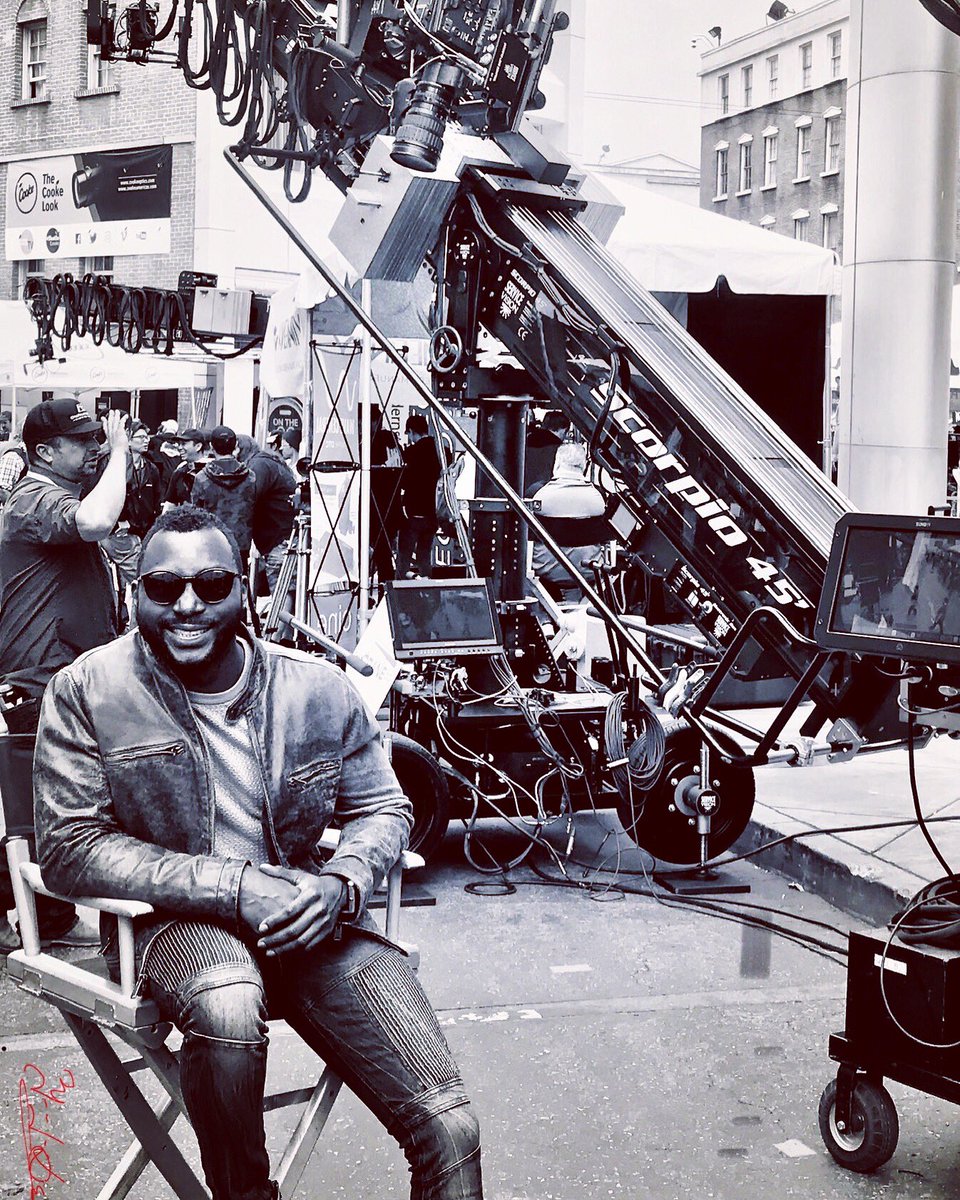 17hrs shift is a blessing! Appreciate what you claim to love. Yes...and that ✔️👉🏽positive vibe only
#castingdirector #actor #filmmaking