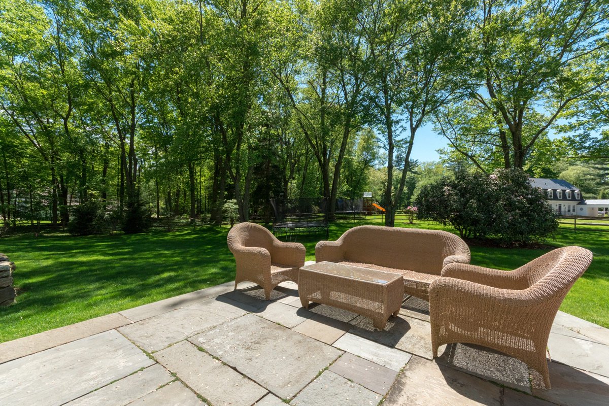 arounddarien's tweet photo. Darien, CT. Fun in the sun (and shade for scorching dog days) is what you'll find at this serene home set back on convenient Half Mile Road.

You'll never want to leave: https://t.co/S9mT4pwCfq https://t.co/bYVibggPWS