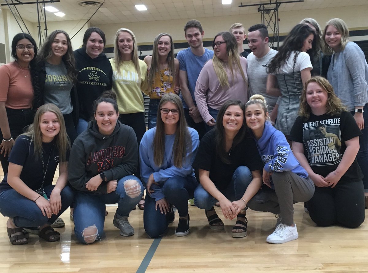 Corunna_HS's tweet photo. Class of 2020 has elected their Class Officers and Student Council members. Congrats to this great group of leaders! #gr82binvolved https://t.co/AnEKXgs8w8