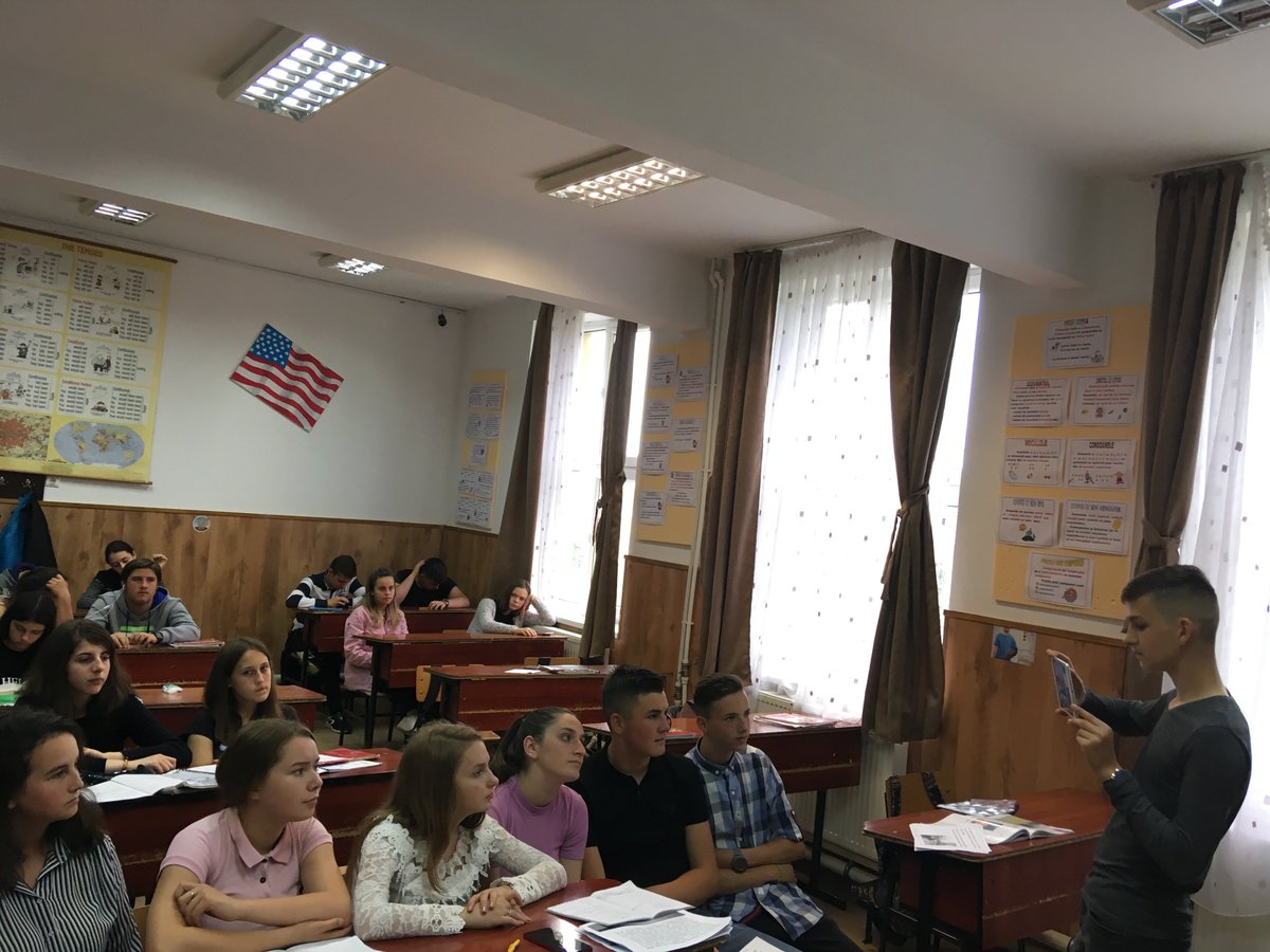 TfaSTRomanialiceuliteanu tweet media