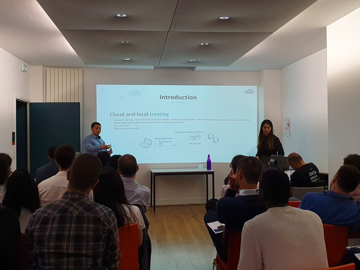raphael_pannier's tweet photo. Meetup big data with @ajakupov1 and the @Expertime team !!! You rock !!! https://t.co/JXd0UjTA8t
