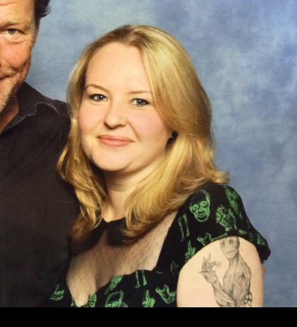 Based English tweet media